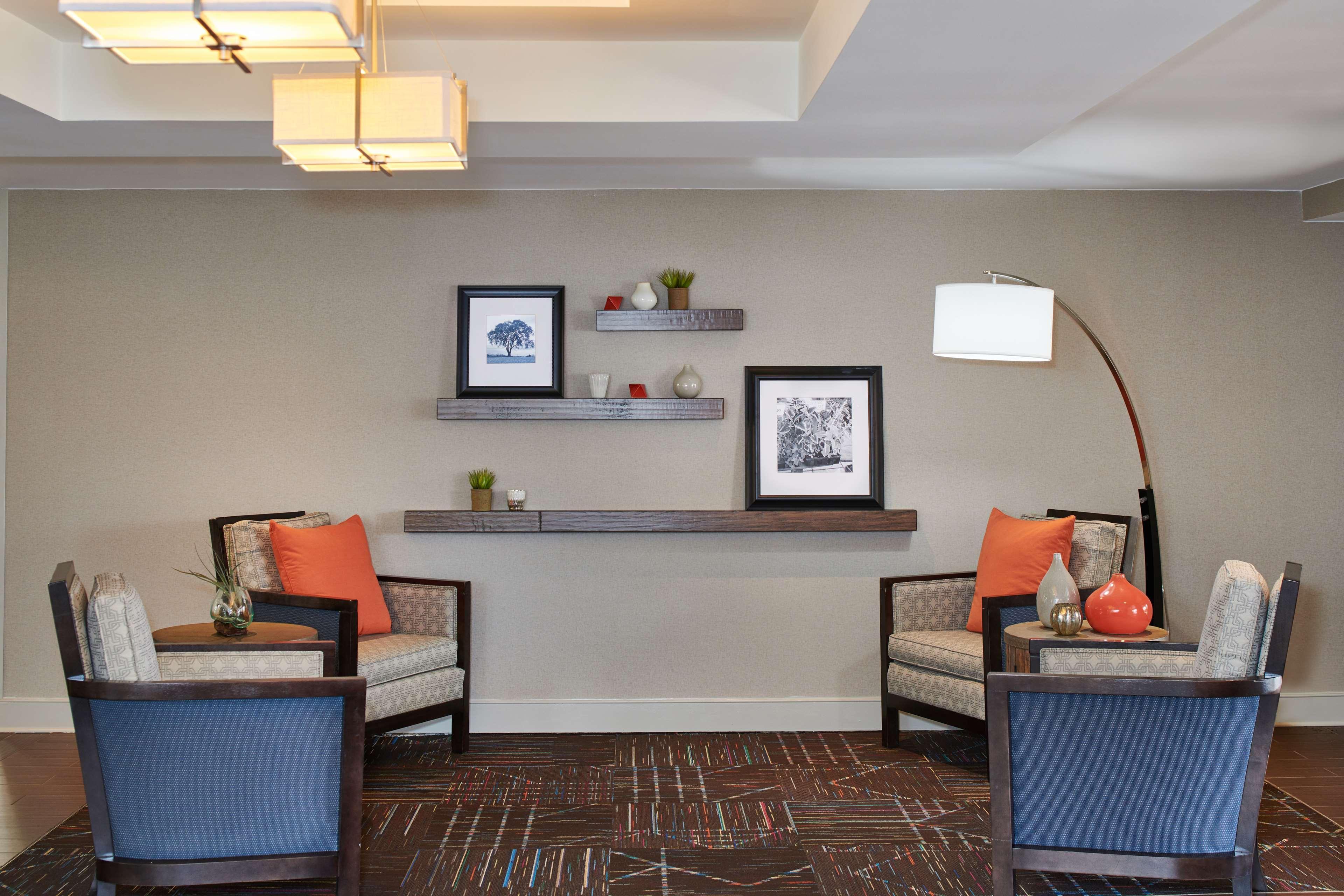 Hampton Inn & Suites Chapel Hill/Durham Exterior foto