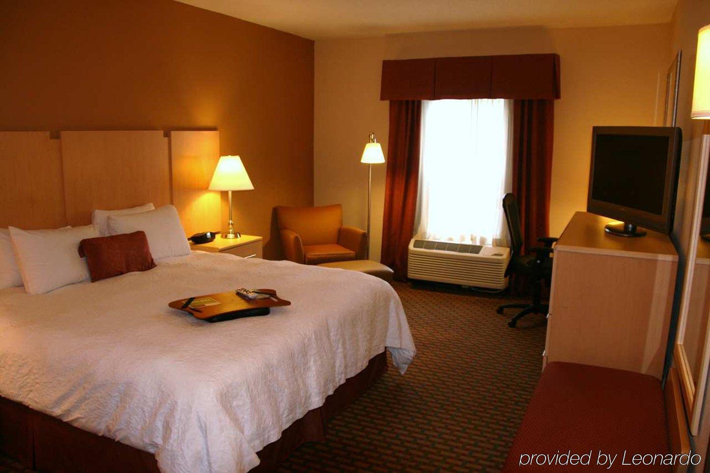 Hampton Inn & Suites Chapel Hill/Durham Quarto foto