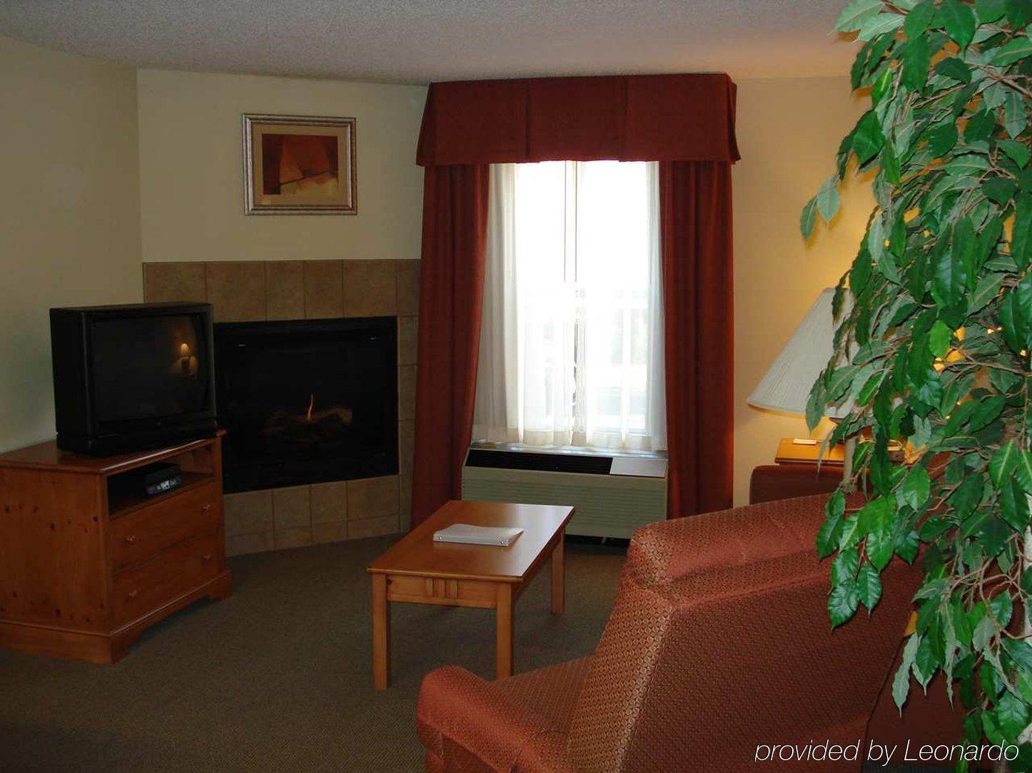Hampton Inn & Suites Chapel Hill/Durham Quarto foto