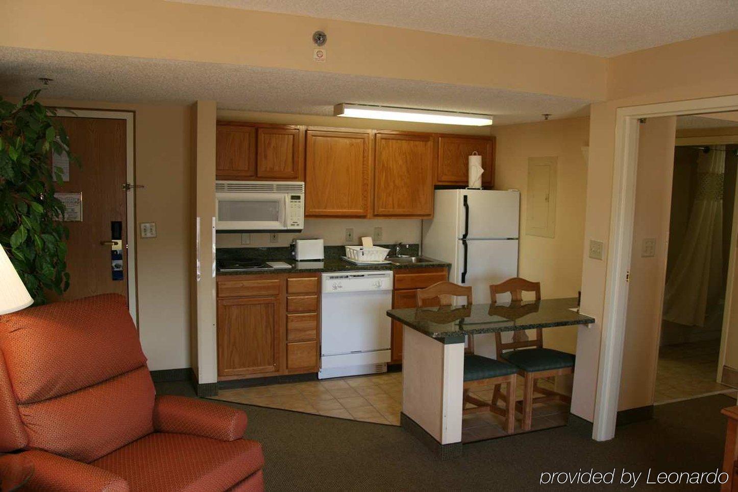 Hampton Inn & Suites Chapel Hill/Durham Quarto foto